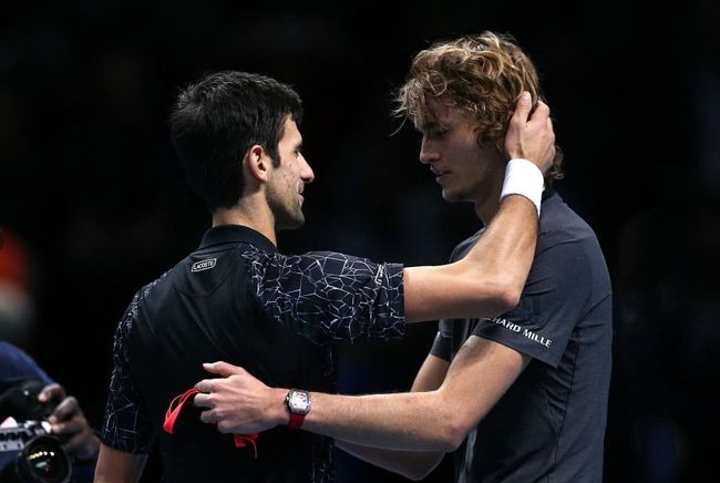 但他在后两 但他在后两